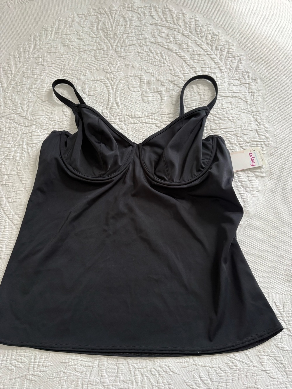 NWT Freya Remix swimsuit tankini adjustable swim top underwire bust black 38DDD